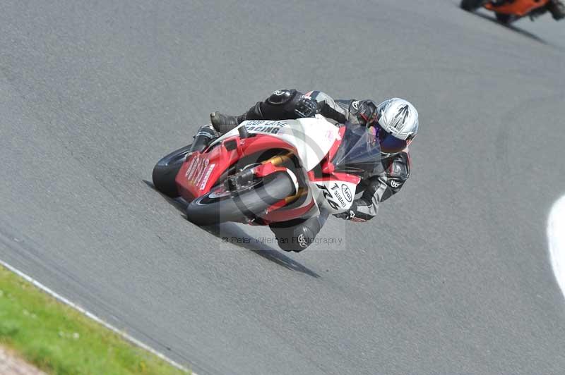Motorcycle action photographs;Trackday digital images;event digital images;eventdigitalimages;no limits trackday;oulton park;oulton park circuit cheshire;oulton park photographs;peter wileman photography;trackday;trackday photos