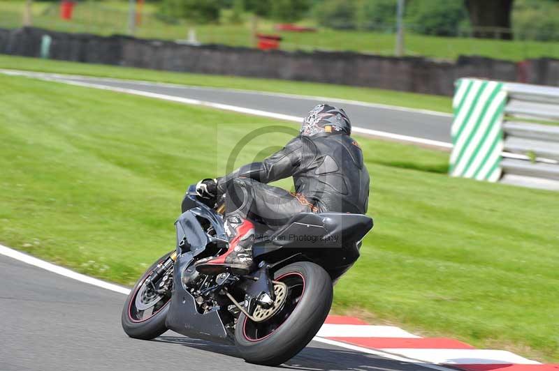 Motorcycle action photographs;Trackday digital images;event digital images;eventdigitalimages;no limits trackday;oulton park;oulton park circuit cheshire;oulton park photographs;peter wileman photography;trackday;trackday photos