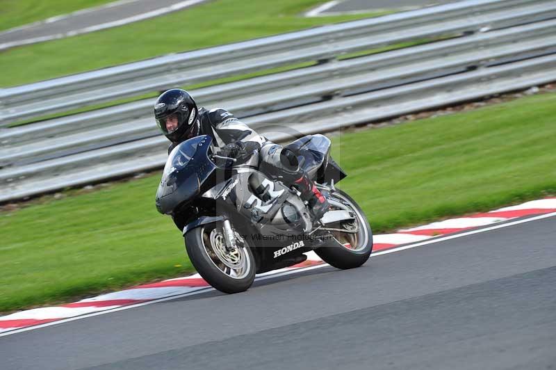 Motorcycle action photographs;Trackday digital images;event digital images;eventdigitalimages;no limits trackday;oulton park;oulton park circuit cheshire;oulton park photographs;peter wileman photography;trackday;trackday photos