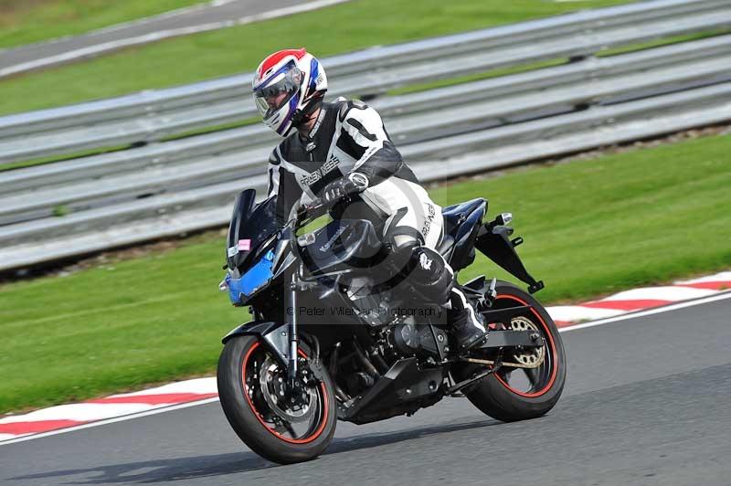 Motorcycle action photographs;Trackday digital images;event digital images;eventdigitalimages;no limits trackday;oulton park;oulton park circuit cheshire;oulton park photographs;peter wileman photography;trackday;trackday photos