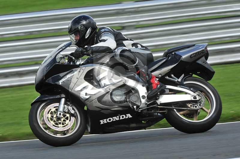 Motorcycle action photographs;Trackday digital images;event digital images;eventdigitalimages;no limits trackday;oulton park;oulton park circuit cheshire;oulton park photographs;peter wileman photography;trackday;trackday photos