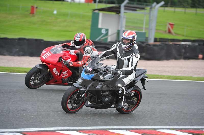 Motorcycle action photographs;Trackday digital images;event digital images;eventdigitalimages;no limits trackday;oulton park;oulton park circuit cheshire;oulton park photographs;peter wileman photography;trackday;trackday photos