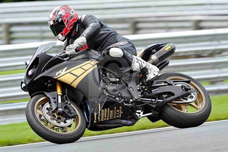 Motorcycle action photographs;Trackday digital images;event digital images;eventdigitalimages;no limits trackday;oulton park;oulton park circuit cheshire;oulton park photographs;peter wileman photography;trackday;trackday photos