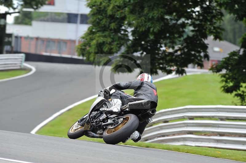 Motorcycle action photographs;Trackday digital images;event digital images;eventdigitalimages;no limits trackday;oulton park;oulton park circuit cheshire;oulton park photographs;peter wileman photography;trackday;trackday photos