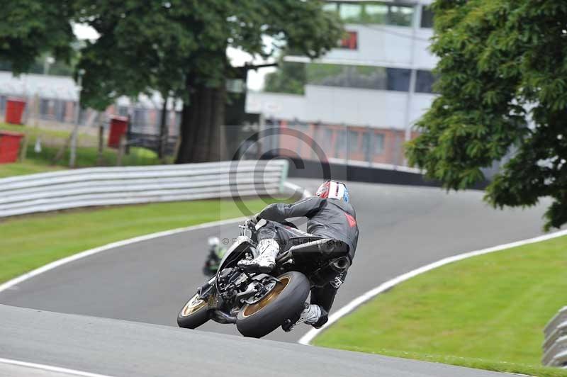 Motorcycle action photographs;Trackday digital images;event digital images;eventdigitalimages;no limits trackday;oulton park;oulton park circuit cheshire;oulton park photographs;peter wileman photography;trackday;trackday photos