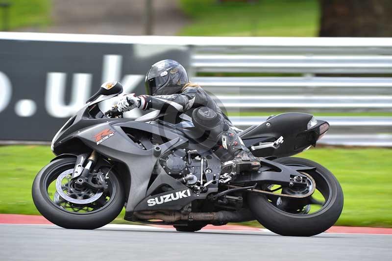 Motorcycle action photographs;Trackday digital images;event digital images;eventdigitalimages;no limits trackday;oulton park;oulton park circuit cheshire;oulton park photographs;peter wileman photography;trackday;trackday photos