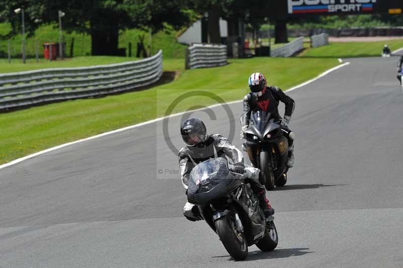 Motorcycle action photographs;Trackday digital images;event digital images;eventdigitalimages;no limits trackday;oulton park;oulton park circuit cheshire;oulton park photographs;peter wileman photography;trackday;trackday photos