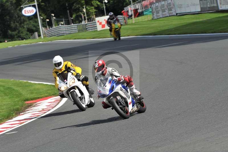 Motorcycle action photographs;Trackday digital images;event digital images;eventdigitalimages;no limits trackday;oulton park;oulton park circuit cheshire;oulton park photographs;peter wileman photography;trackday;trackday photos