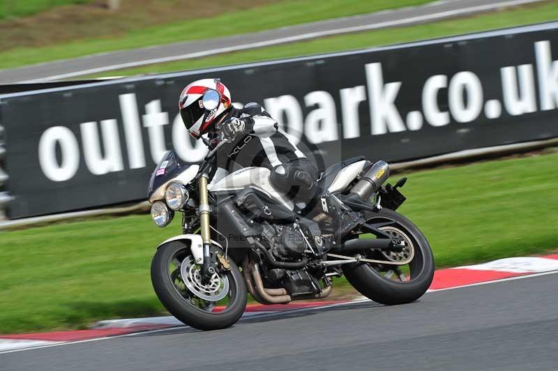 Motorcycle action photographs;Trackday digital images;event digital images;eventdigitalimages;no limits trackday;oulton park;oulton park circuit cheshire;oulton park photographs;peter wileman photography;trackday;trackday photos