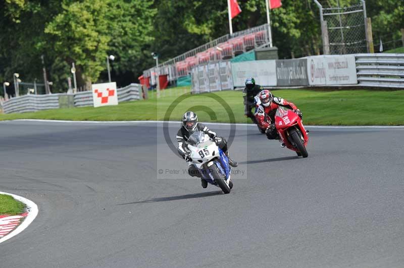 Motorcycle action photographs;Trackday digital images;event digital images;eventdigitalimages;no limits trackday;oulton park;oulton park circuit cheshire;oulton park photographs;peter wileman photography;trackday;trackday photos