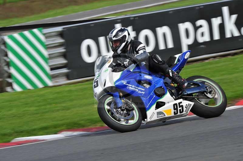 Motorcycle action photographs;Trackday digital images;event digital images;eventdigitalimages;no limits trackday;oulton park;oulton park circuit cheshire;oulton park photographs;peter wileman photography;trackday;trackday photos