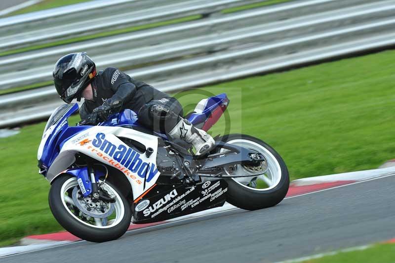 Motorcycle action photographs;Trackday digital images;event digital images;eventdigitalimages;no limits trackday;oulton park;oulton park circuit cheshire;oulton park photographs;peter wileman photography;trackday;trackday photos