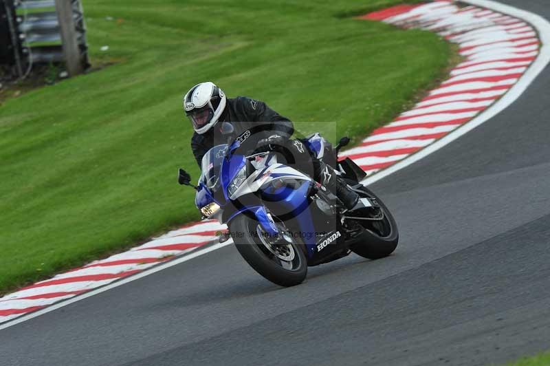 Motorcycle action photographs;Trackday digital images;event digital images;eventdigitalimages;no limits trackday;oulton park;oulton park circuit cheshire;oulton park photographs;peter wileman photography;trackday;trackday photos