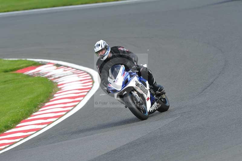 Motorcycle action photographs;Trackday digital images;event digital images;eventdigitalimages;no limits trackday;oulton park;oulton park circuit cheshire;oulton park photographs;peter wileman photography;trackday;trackday photos