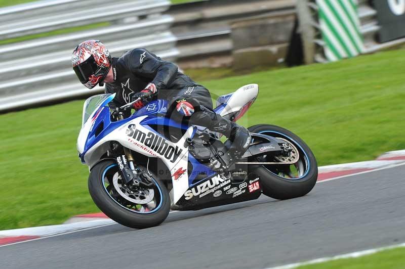 Motorcycle action photographs;Trackday digital images;event digital images;eventdigitalimages;no limits trackday;oulton park;oulton park circuit cheshire;oulton park photographs;peter wileman photography;trackday;trackday photos