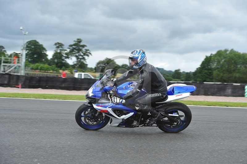 Motorcycle action photographs;Trackday digital images;event digital images;eventdigitalimages;no limits trackday;oulton park;oulton park circuit cheshire;oulton park photographs;peter wileman photography;trackday;trackday photos