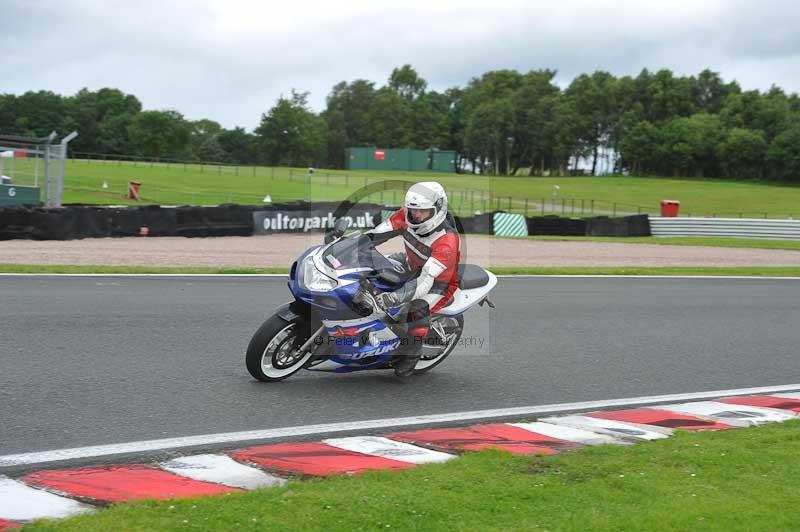Motorcycle action photographs;Trackday digital images;event digital images;eventdigitalimages;no limits trackday;oulton park;oulton park circuit cheshire;oulton park photographs;peter wileman photography;trackday;trackday photos