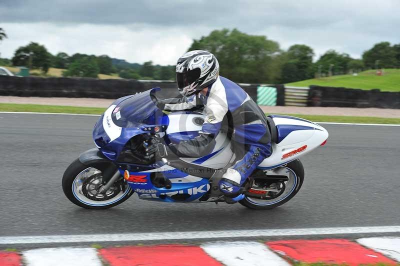 Motorcycle action photographs;Trackday digital images;event digital images;eventdigitalimages;no limits trackday;oulton park;oulton park circuit cheshire;oulton park photographs;peter wileman photography;trackday;trackday photos