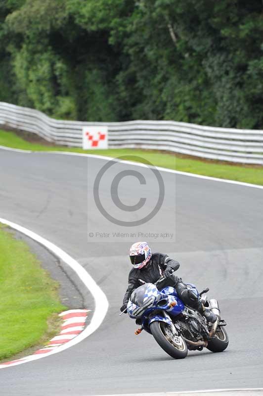 Motorcycle action photographs;Trackday digital images;event digital images;eventdigitalimages;no limits trackday;oulton park;oulton park circuit cheshire;oulton park photographs;peter wileman photography;trackday;trackday photos