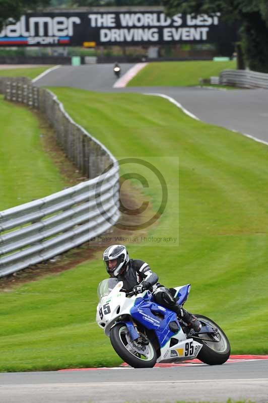 Motorcycle action photographs;Trackday digital images;event digital images;eventdigitalimages;no limits trackday;oulton park;oulton park circuit cheshire;oulton park photographs;peter wileman photography;trackday;trackday photos