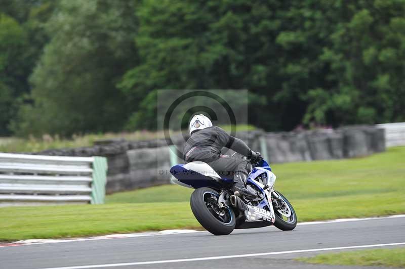 Motorcycle action photographs;Trackday digital images;event digital images;eventdigitalimages;no limits trackday;oulton park;oulton park circuit cheshire;oulton park photographs;peter wileman photography;trackday;trackday photos