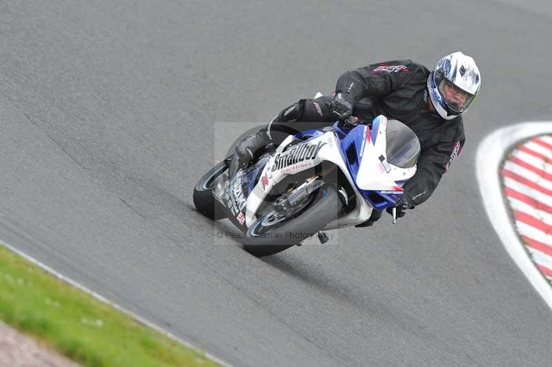 Motorcycle action photographs;Trackday digital images;event digital images;eventdigitalimages;no limits trackday;oulton park;oulton park circuit cheshire;oulton park photographs;peter wileman photography;trackday;trackday photos
