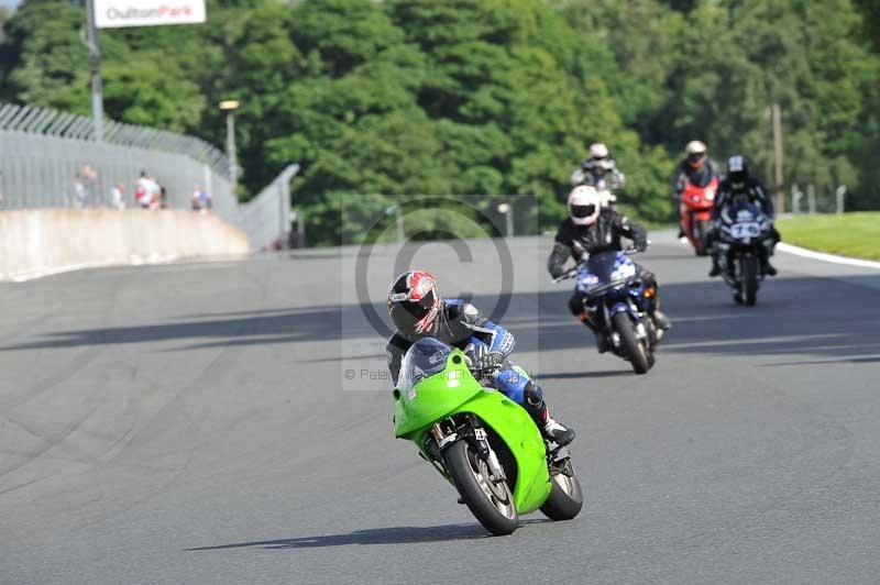 Motorcycle action photographs;Trackday digital images;event digital images;eventdigitalimages;no limits trackday;oulton park;oulton park circuit cheshire;oulton park photographs;peter wileman photography;trackday;trackday photos