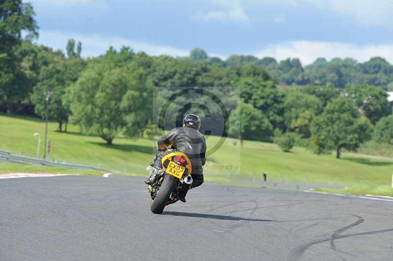 Motorcycle action photographs;Trackday digital images;event digital images;eventdigitalimages;no limits trackday;oulton park;oulton park circuit cheshire;oulton park photographs;peter wileman photography;trackday;trackday photos