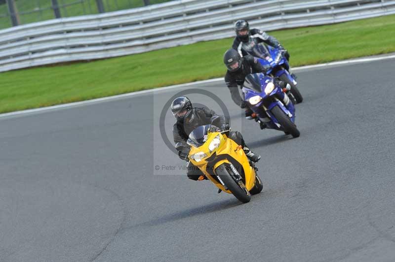 Motorcycle action photographs;Trackday digital images;event digital images;eventdigitalimages;no limits trackday;oulton park;oulton park circuit cheshire;oulton park photographs;peter wileman photography;trackday;trackday photos