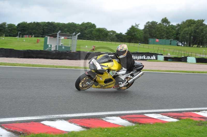 Motorcycle action photographs;Trackday digital images;event digital images;eventdigitalimages;no limits trackday;oulton park;oulton park circuit cheshire;oulton park photographs;peter wileman photography;trackday;trackday photos