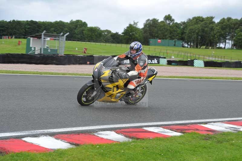 Motorcycle action photographs;Trackday digital images;event digital images;eventdigitalimages;no limits trackday;oulton park;oulton park circuit cheshire;oulton park photographs;peter wileman photography;trackday;trackday photos
