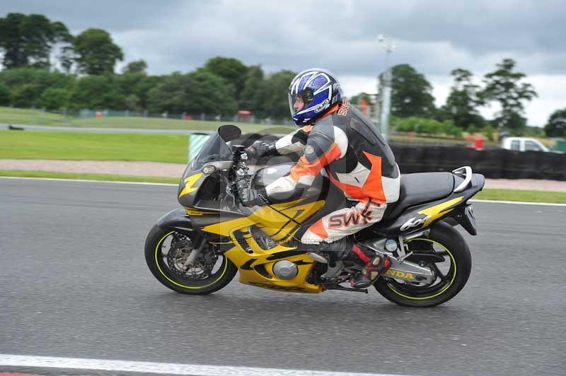 Motorcycle action photographs;Trackday digital images;event digital images;eventdigitalimages;no limits trackday;oulton park;oulton park circuit cheshire;oulton park photographs;peter wileman photography;trackday;trackday photos