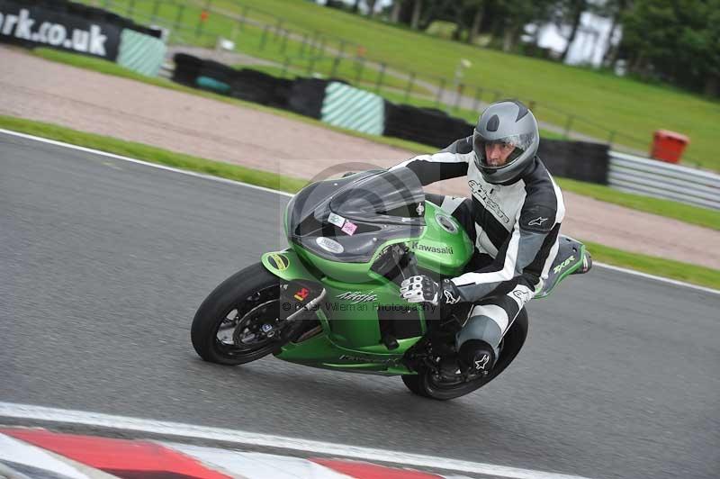 Motorcycle action photographs;Trackday digital images;event digital images;eventdigitalimages;no limits trackday;oulton park;oulton park circuit cheshire;oulton park photographs;peter wileman photography;trackday;trackday photos