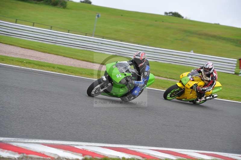 Motorcycle action photographs;Trackday digital images;event digital images;eventdigitalimages;no limits trackday;oulton park;oulton park circuit cheshire;oulton park photographs;peter wileman photography;trackday;trackday photos