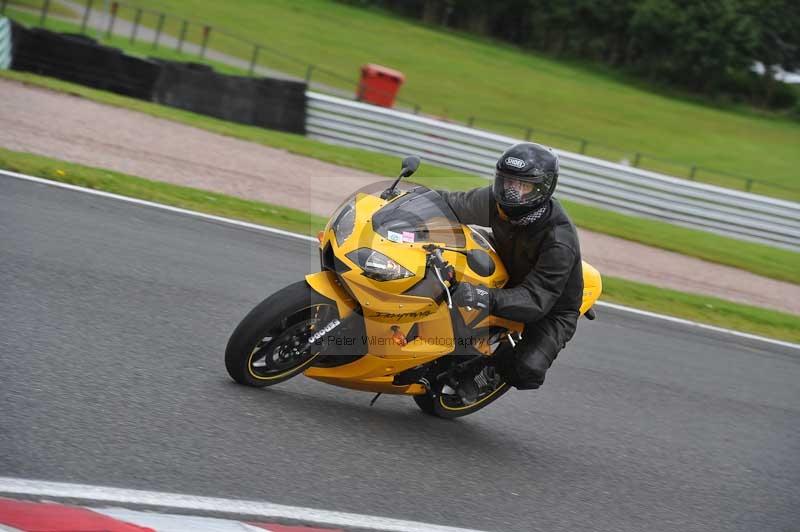 Motorcycle action photographs;Trackday digital images;event digital images;eventdigitalimages;no limits trackday;oulton park;oulton park circuit cheshire;oulton park photographs;peter wileman photography;trackday;trackday photos