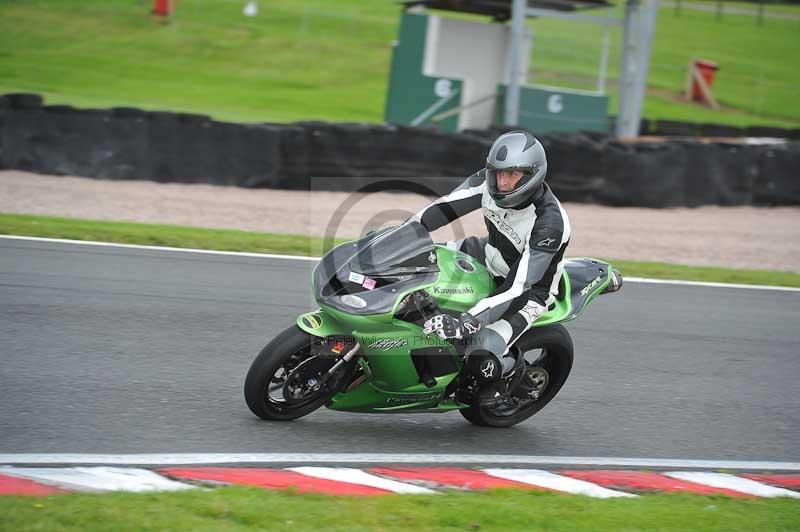 Motorcycle action photographs;Trackday digital images;event digital images;eventdigitalimages;no limits trackday;oulton park;oulton park circuit cheshire;oulton park photographs;peter wileman photography;trackday;trackday photos