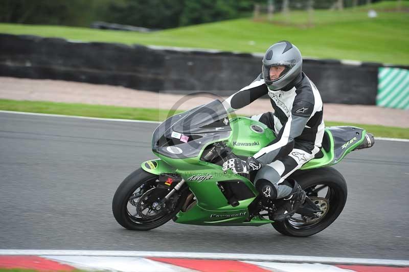 Motorcycle action photographs;Trackday digital images;event digital images;eventdigitalimages;no limits trackday;oulton park;oulton park circuit cheshire;oulton park photographs;peter wileman photography;trackday;trackday photos