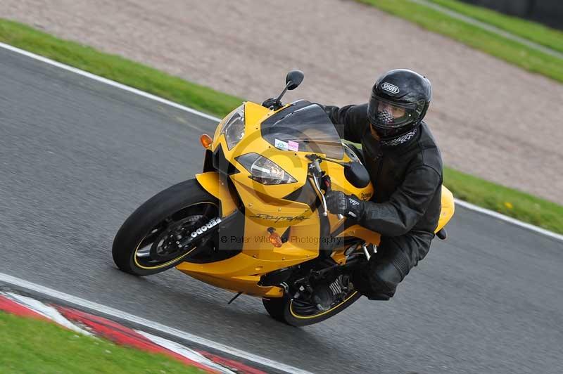 Motorcycle action photographs;Trackday digital images;event digital images;eventdigitalimages;no limits trackday;oulton park;oulton park circuit cheshire;oulton park photographs;peter wileman photography;trackday;trackday photos