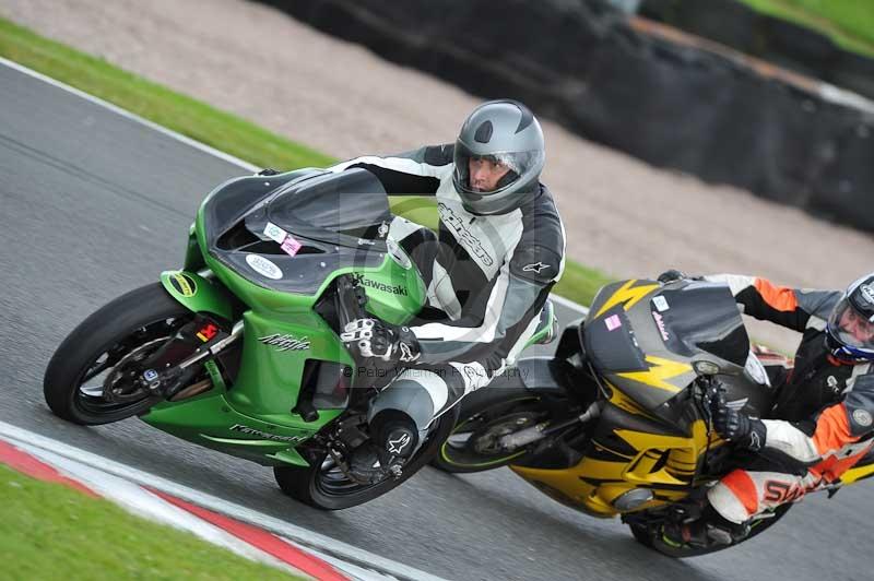Motorcycle action photographs;Trackday digital images;event digital images;eventdigitalimages;no limits trackday;oulton park;oulton park circuit cheshire;oulton park photographs;peter wileman photography;trackday;trackday photos