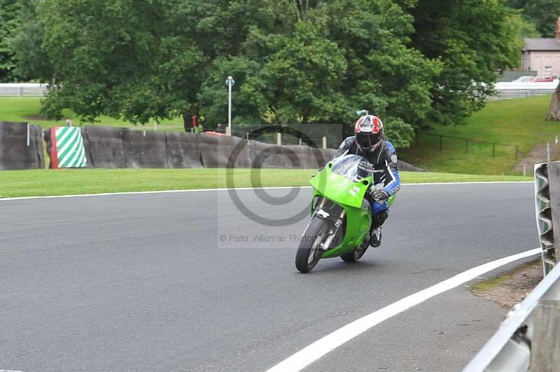 Motorcycle action photographs;Trackday digital images;event digital images;eventdigitalimages;no limits trackday;oulton park;oulton park circuit cheshire;oulton park photographs;peter wileman photography;trackday;trackday photos