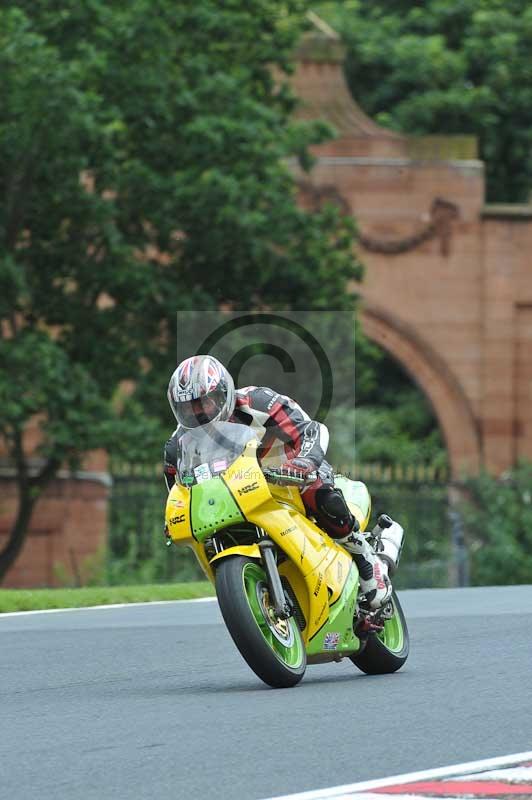 Motorcycle action photographs;Trackday digital images;event digital images;eventdigitalimages;no limits trackday;oulton park;oulton park circuit cheshire;oulton park photographs;peter wileman photography;trackday;trackday photos