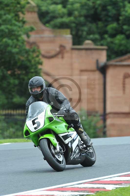 Motorcycle action photographs;Trackday digital images;event digital images;eventdigitalimages;no limits trackday;oulton park;oulton park circuit cheshire;oulton park photographs;peter wileman photography;trackday;trackday photos