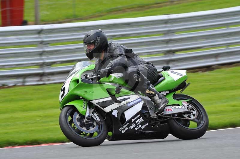 Motorcycle action photographs;Trackday digital images;event digital images;eventdigitalimages;no limits trackday;oulton park;oulton park circuit cheshire;oulton park photographs;peter wileman photography;trackday;trackday photos