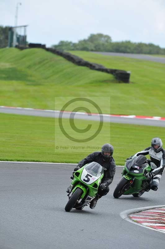 Motorcycle action photographs;Trackday digital images;event digital images;eventdigitalimages;no limits trackday;oulton park;oulton park circuit cheshire;oulton park photographs;peter wileman photography;trackday;trackday photos
