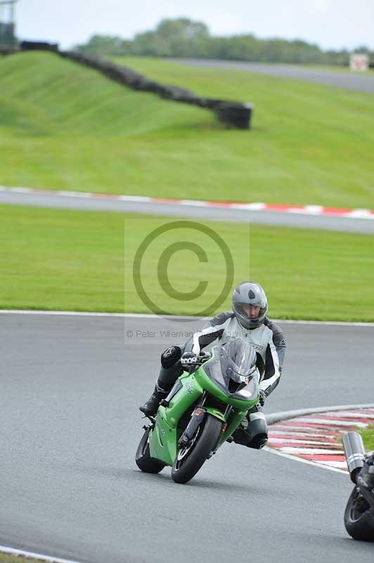 Motorcycle action photographs;Trackday digital images;event digital images;eventdigitalimages;no limits trackday;oulton park;oulton park circuit cheshire;oulton park photographs;peter wileman photography;trackday;trackday photos