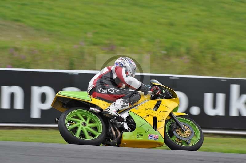 Motorcycle action photographs;Trackday digital images;event digital images;eventdigitalimages;no limits trackday;oulton park;oulton park circuit cheshire;oulton park photographs;peter wileman photography;trackday;trackday photos