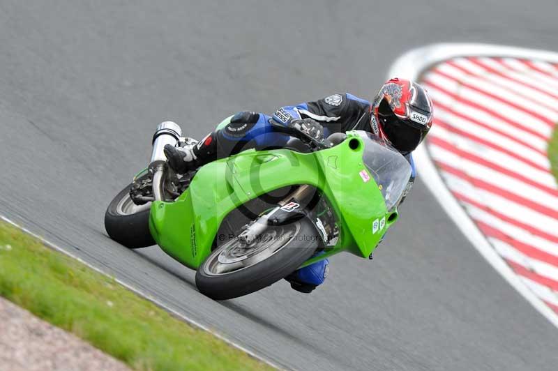Motorcycle action photographs;Trackday digital images;event digital images;eventdigitalimages;no limits trackday;oulton park;oulton park circuit cheshire;oulton park photographs;peter wileman photography;trackday;trackday photos