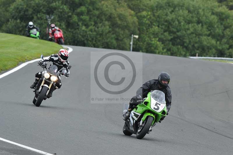 Motorcycle action photographs;Trackday digital images;event digital images;eventdigitalimages;no limits trackday;oulton park;oulton park circuit cheshire;oulton park photographs;peter wileman photography;trackday;trackday photos