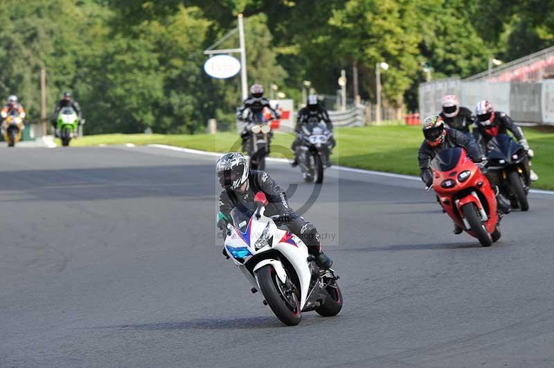 Motorcycle action photographs;Trackday digital images;event digital images;eventdigitalimages;no limits trackday;oulton park;oulton park circuit cheshire;oulton park photographs;peter wileman photography;trackday;trackday photos
