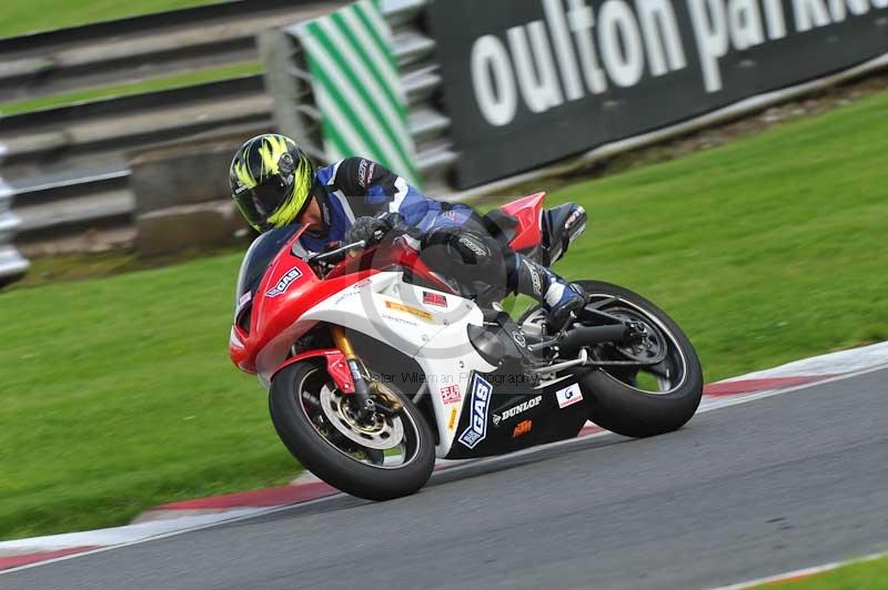 Motorcycle action photographs;Trackday digital images;event digital images;eventdigitalimages;no limits trackday;oulton park;oulton park circuit cheshire;oulton park photographs;peter wileman photography;trackday;trackday photos